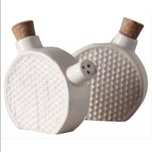 Anthropologie Bee Lovers Salt Pepper Shakers New Bone China NWT Mom Gift NIB